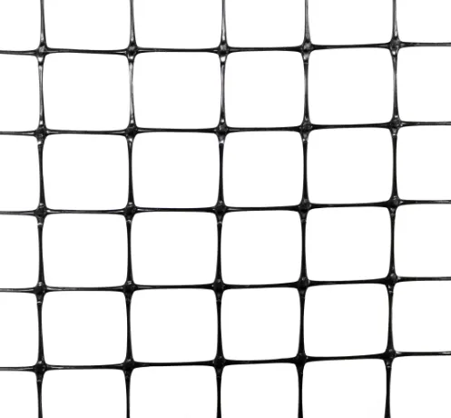 Standard duty plastic deer fence close up