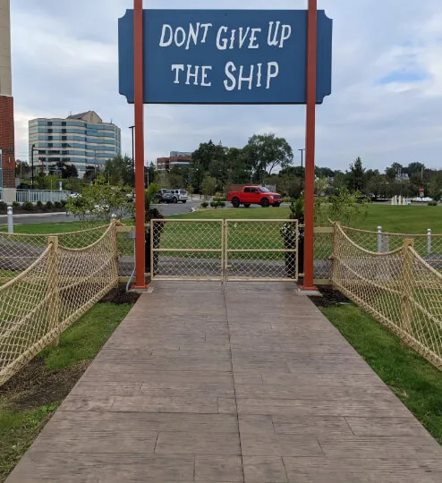 Don't Give Up The Ship nautical netting display