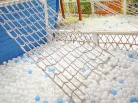 Rope Cargo Net with Balls